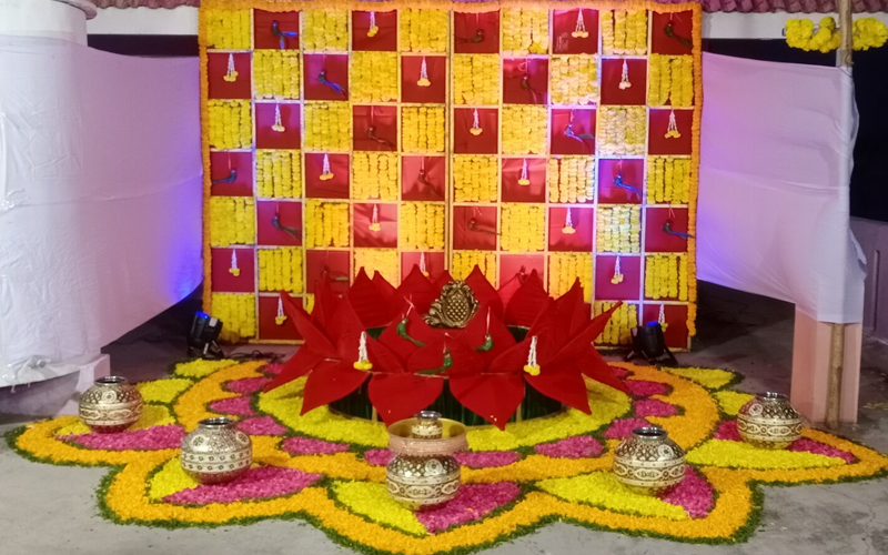 All Kinds Of Flower Decoration Services In Kolkata
